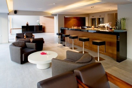 Oktober Downtown Rooms - 16