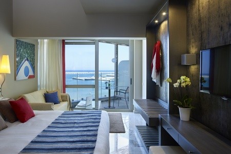 Kyma Suites Beach Hotel - 4