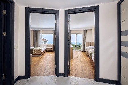 Seaden Sea World Resort & Spa - 25