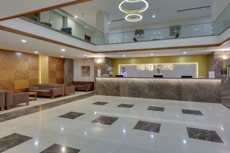 Ramada Hotel & Suites By Wyndham - 14