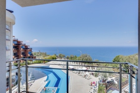 Ramada Hotel & Suites By Wyndham - 36