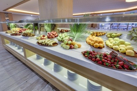 Ramada Hotel & Suites By Wyndham - 61