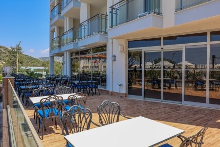 Ramada Hotel & Suites By Wyndham - 66