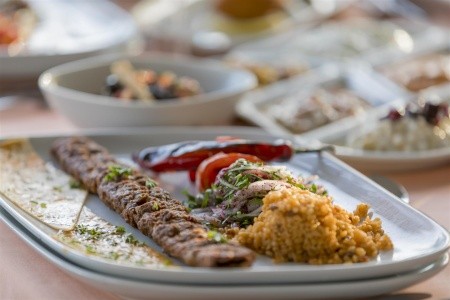 Turecko Turecká riviéra Holiday Park Resort 11 dňový pobyt Ultra All inclusive Letecky Letisko: Praha May 2026 (14/05/26-24/05/26)