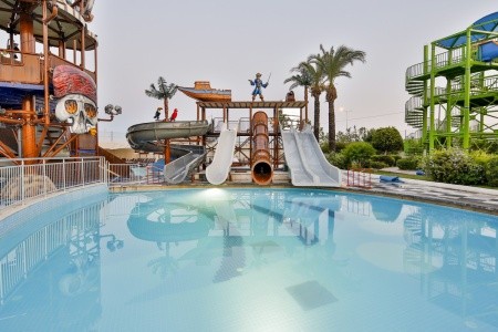 Turecko Turecká riviéra Crystal Admiral Resort & Spa 7 dňový pobyt Ultra All inclusive Letecky Letisko: Praha June 2026 ( 5/06/26-11/06/26)