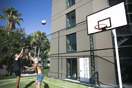 Sailors Beach Club - 5