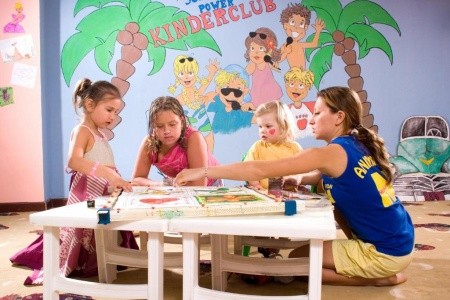 Egypt Hurghada Titanic Resort & Aqua Park 7 dňový pobyt All Inclusive Letecky Letisko: Viedeň May 2026 (13/05/26-19/05/26)