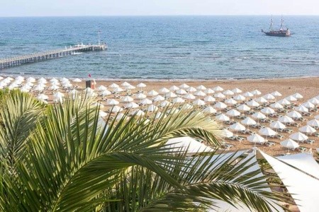 Paloma Perissia - 27