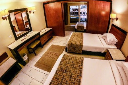 Regency Plaza Aquapark & Spa - 18