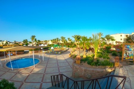 Regency Plaza Aquapark & Spa - 47