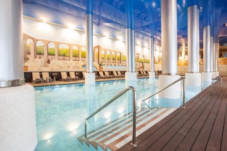 Španielsko Mallorca Grupotel Playa De Palma Suites & Spa 7 dňový pobyt Polpenzia Letecky Letisko: Praha July 2026 (20/07/26-26/07/26)