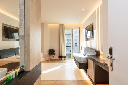 Kahlua Sea View Suites - 7