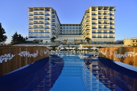 Azura Deluxe Resort & Spa - 5