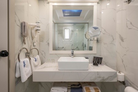 Grécko Kréta Vantaris Palace 5 dňový pobyt Polpenzia Letecky Letisko: Praha May 2026 (31/05/26- 4/06/26)