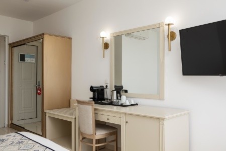 Grécko Kréta Vantaris Palace 5 dňový pobyt Polpenzia Letecky Letisko: Praha May 2026 (31/05/26- 4/06/26)