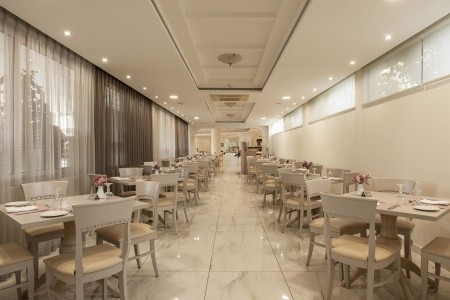 Grécko Kréta Vantaris Palace 5 dňový pobyt Polpenzia Letecky Letisko: Praha May 2026 (31/05/26- 4/06/26)