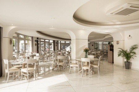 Grécko Kréta Vantaris Palace 5 dňový pobyt Polpenzia Letecky Letisko: Praha May 2026 (31/05/26- 4/06/26)