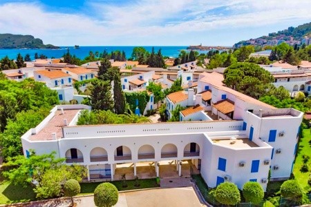 Čierna Hora Budva Slovenska Plaza 4* 8 dňový pobyt Polpenzia Letecky Letisko: Praha September 2025 ( 7/09/25-14/09/25)