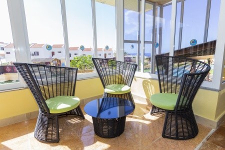 Kanárske ostrovy Tenerife Villa De Adeje Beach 16 dňový pobyt All Inclusive Letecky Letisko: Praha July 2025 (22/07/25- 6/08/25)