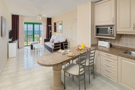 Kanárske ostrovy Tenerife Regency Torviscas Apartments 6 dňový pobyt Bez stravy Letecky Letisko: Budapešť December 2025 ( 7/12/25-12/12/25)