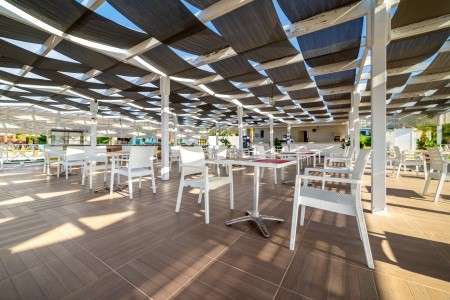 Commodore Elite Suites & Spa - 14