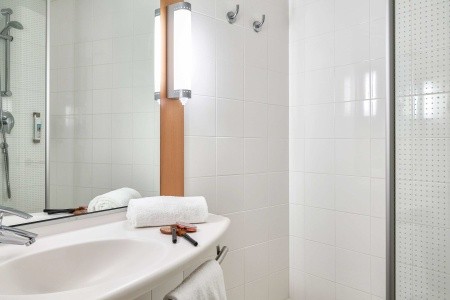 Ibis Barcelona Centro (Sagrada Familia) - 53