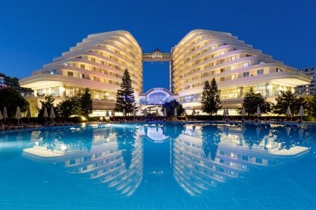 Turecko Antalya Miracle Resort 8 dňový pobyt All Inclusive Letecky Letisko: Praha July 2025 (30/07/25- 6/08/25)