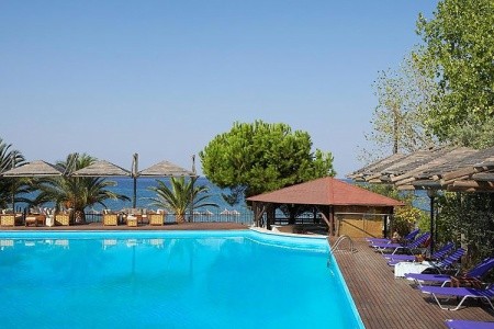 Kamari Beach - 3