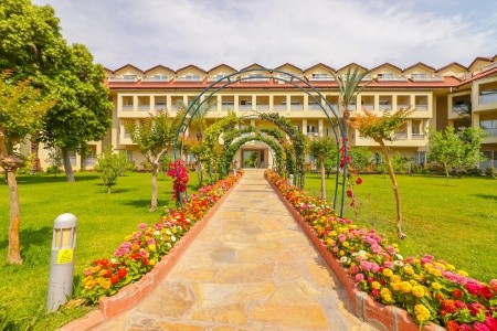 Queen's Park Le Jardin Resort - 9