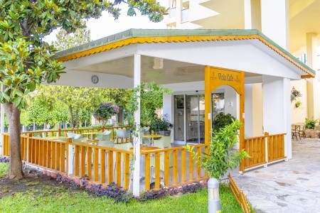 Queen's Park Le Jardin Resort - 20