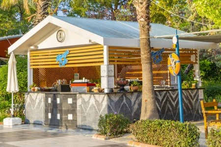 Queen's Park Le Jardin Resort - 21