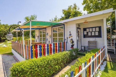 Queen's Park Le Jardin Resort - 31