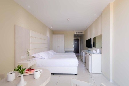 Tasia Maris Beach Hotel & Spa - 9