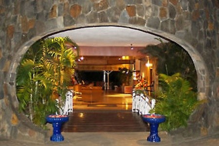 Coral Azur Beach Resort (Mon Choisy)