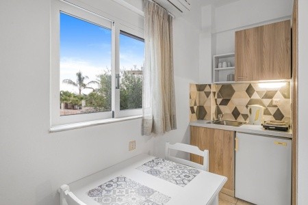 Grécko Kréta Happy Days Studios 8 dňový pobyt Raňajky Letecky Letisko: Praha July 2026 (27/07/26- 3/08/26)