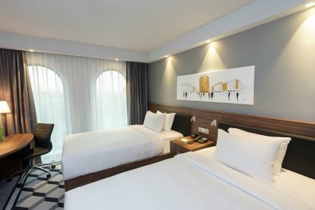 Hampton By Hilton Poznan Old Town - 26