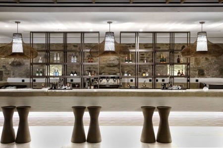 Grécko Mykonos Aeonic Suites & Spa 6 dňový pobyt Raňajky Letecky Letisko: Viedeň September 2026 ( 9/09/26-14/09/26)