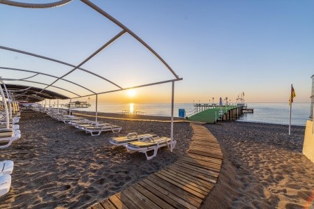 Queen's Park Resort Goynuk - 22