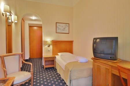 Belvedere - 8