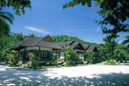 Salad Beach Resort
