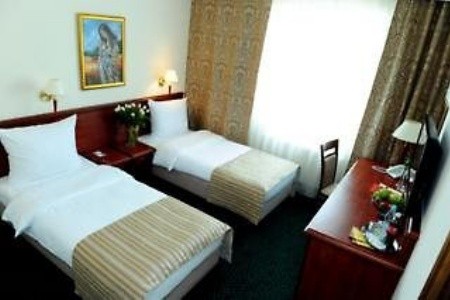 Poľsko Velkopolsko Włoski Business Centrum 3 dňový pobyt Raňajky Vlastná August 2026 ( 2/08/26- 4/08/26)