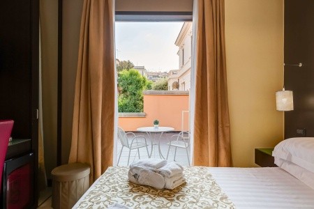 Best Western Cinemusic - 57