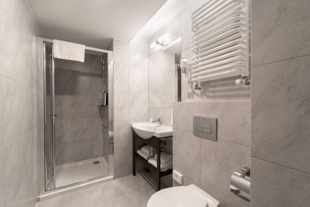 Poľsko Krakov Golden Tulip Krakow Kazimierz 2 dňový pobyt Raňajky Vlastná March 2026 ( 1/03/26- 2/03/26)