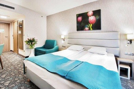 Poľsko Krakov Golden Tulip Krakow Kazimierz 2 dňový pobyt Raňajky Vlastná March 2026 ( 1/03/26- 2/03/26)