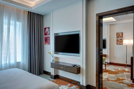 Spojené arabské emiráty Ajman Radisson Blu Ajman 5 dňový pobyt Raňajky Letecky Letisko: Praha February 2026 (19/02/26-23/02/26)