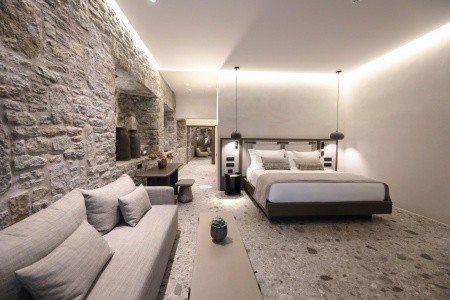 Grécko Mykonos Aeonic Suites & Spa 6 dňový pobyt Raňajky Letecky Letisko: Viedeň September 2026 ( 9/09/26-14/09/26)