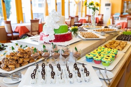 Bulharsko Slnečné Pobrežie Nessebar Beach Resort 8 dňový pobyt All Inclusive Letecky Letisko: Bratislava July 2026 (14/07/26-21/07/26)