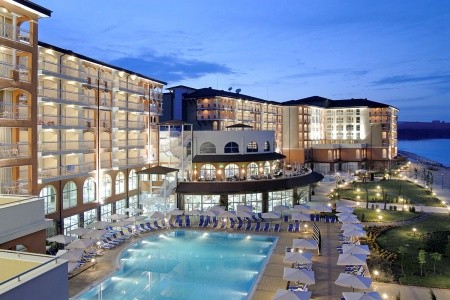 Bulharsko Obzor Sol Luna Bay Resort & Aquapark 8 dňový pobyt All Inclusive Letecky Letisko: Bratislava August 2026 (18/08/26-25/08/26)