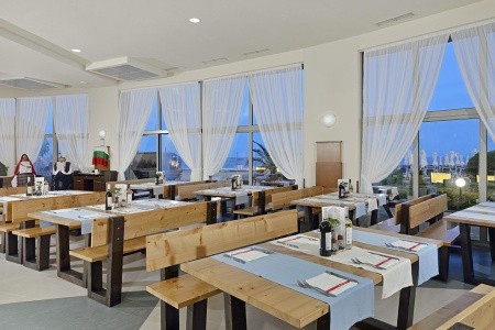 Bulharsko Obzor Sol Luna Bay Resort & Aquapark 8 dňový pobyt All Inclusive Letecky Letisko: Bratislava August 2026 (18/08/26-25/08/26)