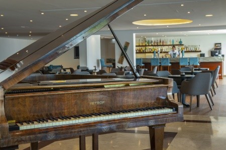 Cyprus Kissonerga Queens Bay Paphos 8 dňový pobyt Polpenzia Letecky Letisko: Bratislava September 2025 ( 4/09/25-11/09/25)